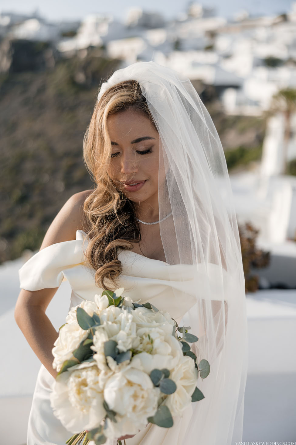 a&a_intimate_elopement_dana_villas_location_santorini_greece